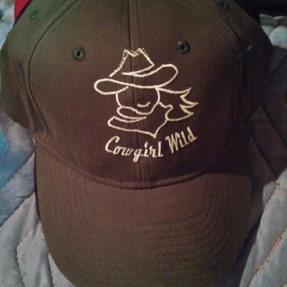 Caps - Picture 5 of 7